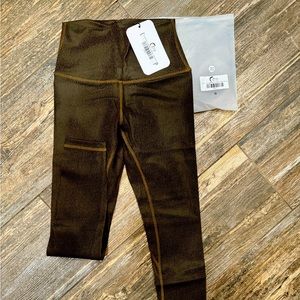 Zyia Active wear Crackled Leather Hi Rise 7/8 24" XS new with tags $45